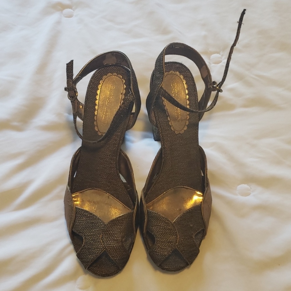 Peep toe heels